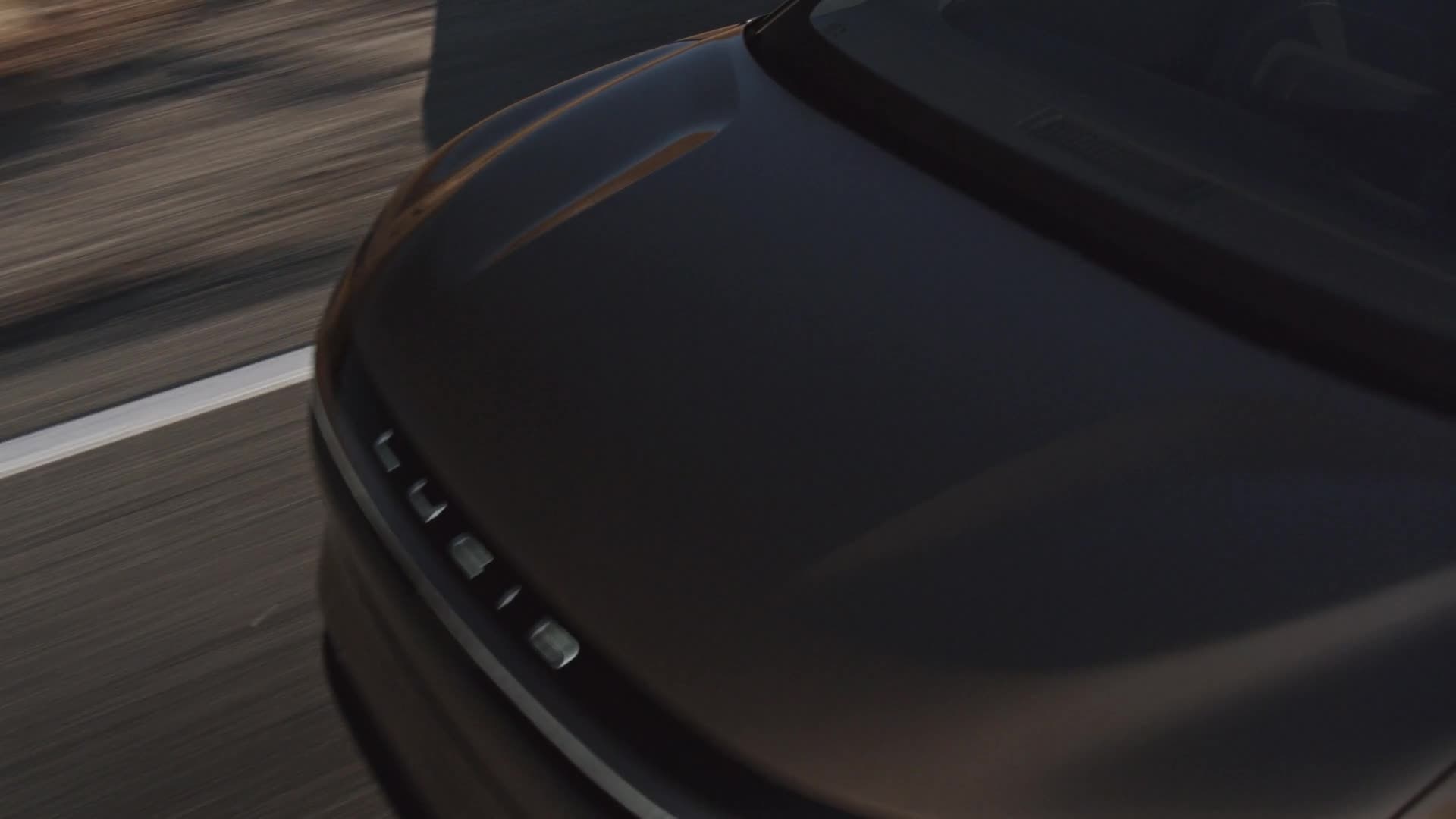 LM25-0254_A_GravityTouring_EPKVideo.mp4